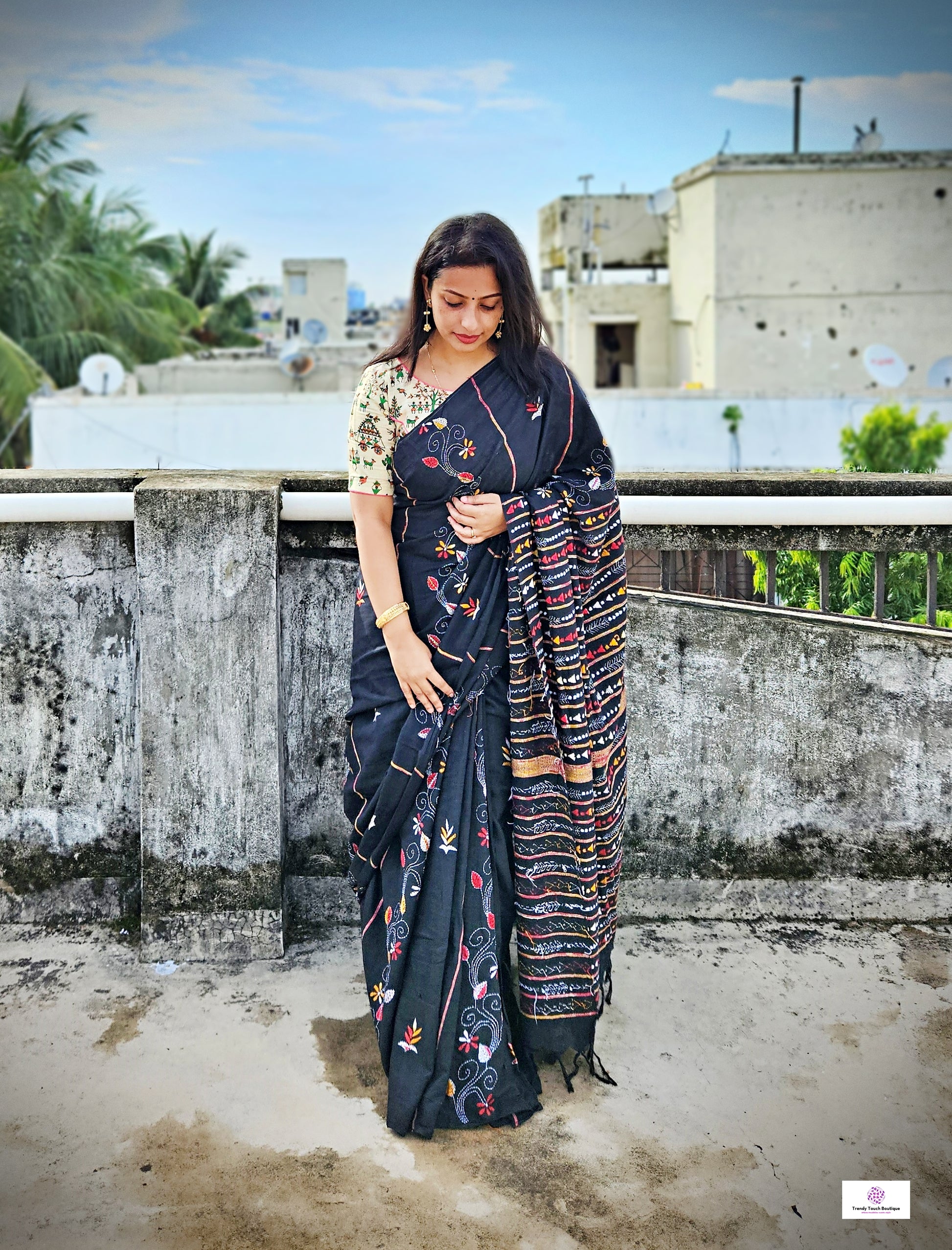 kantha hand embroidered black white yellow red thread work khesh khadi handloom saree best summer fabric for office wear and casual styling at summer celebration with blouse piece