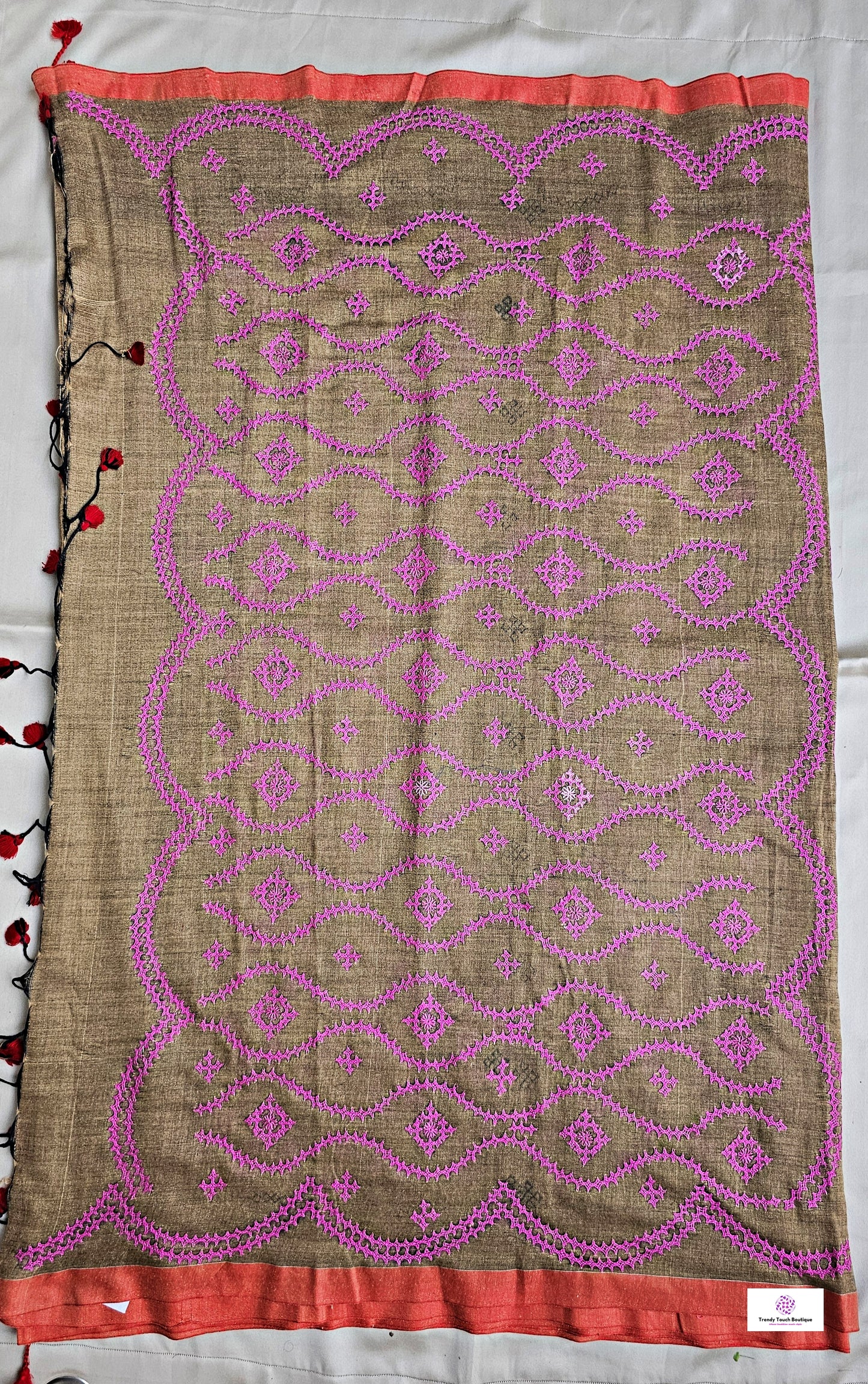 brown and pink kutch hand embroidered mulcotton saree casual and office wear lightweight with blouse piece best price