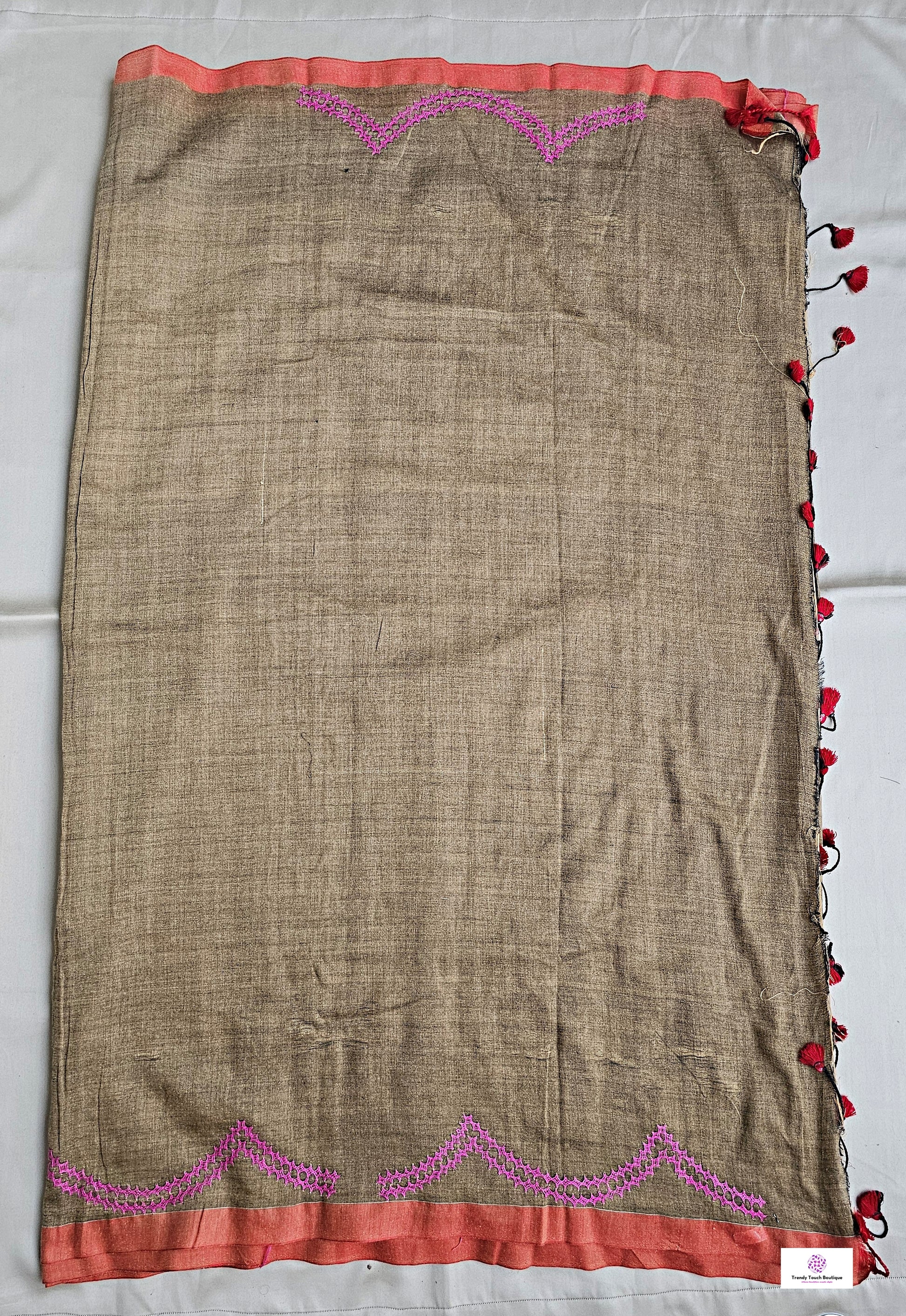 brown and pink kutch hand embroidered mulcotton saree casual and office wear lightweight with blouse piece best price