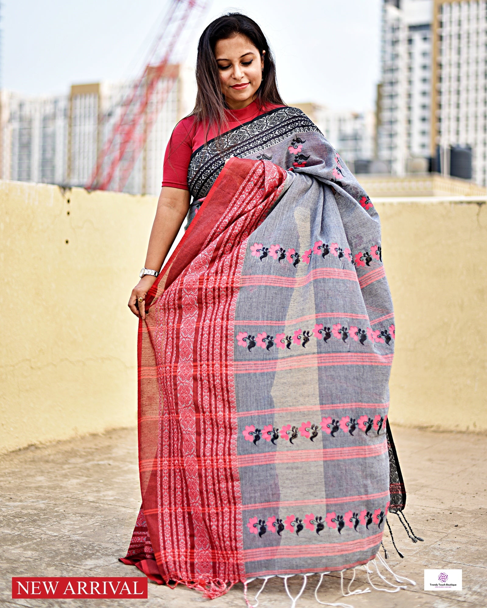 handpainted designer grey red begumpuri cotton handloom saree for formal and casual events and office meetings wedding and marriage function best price with blouse piece