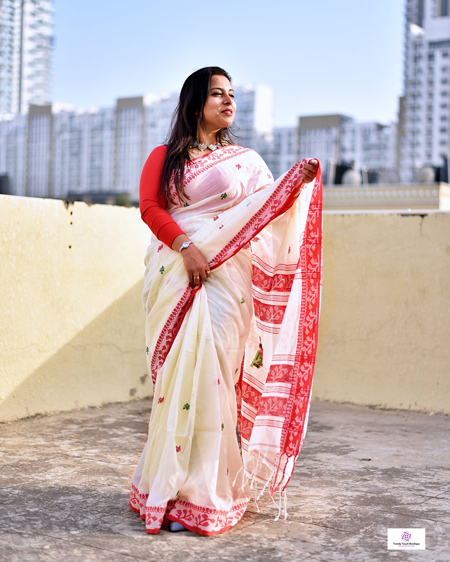 Phulia pure Bengal cotton handloom saree red white green saree for everyday regular wear saraswati puja ceremonies temple wear with blouse piece best price 