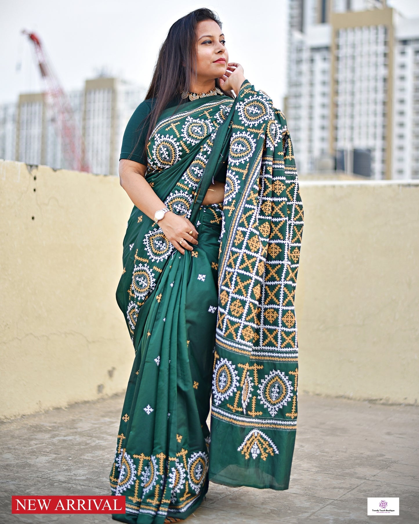 ARANYA - KUTCH HAND EMBROIDERED - BLENDED BANGALORE SILK (BOTTLE GREEN)