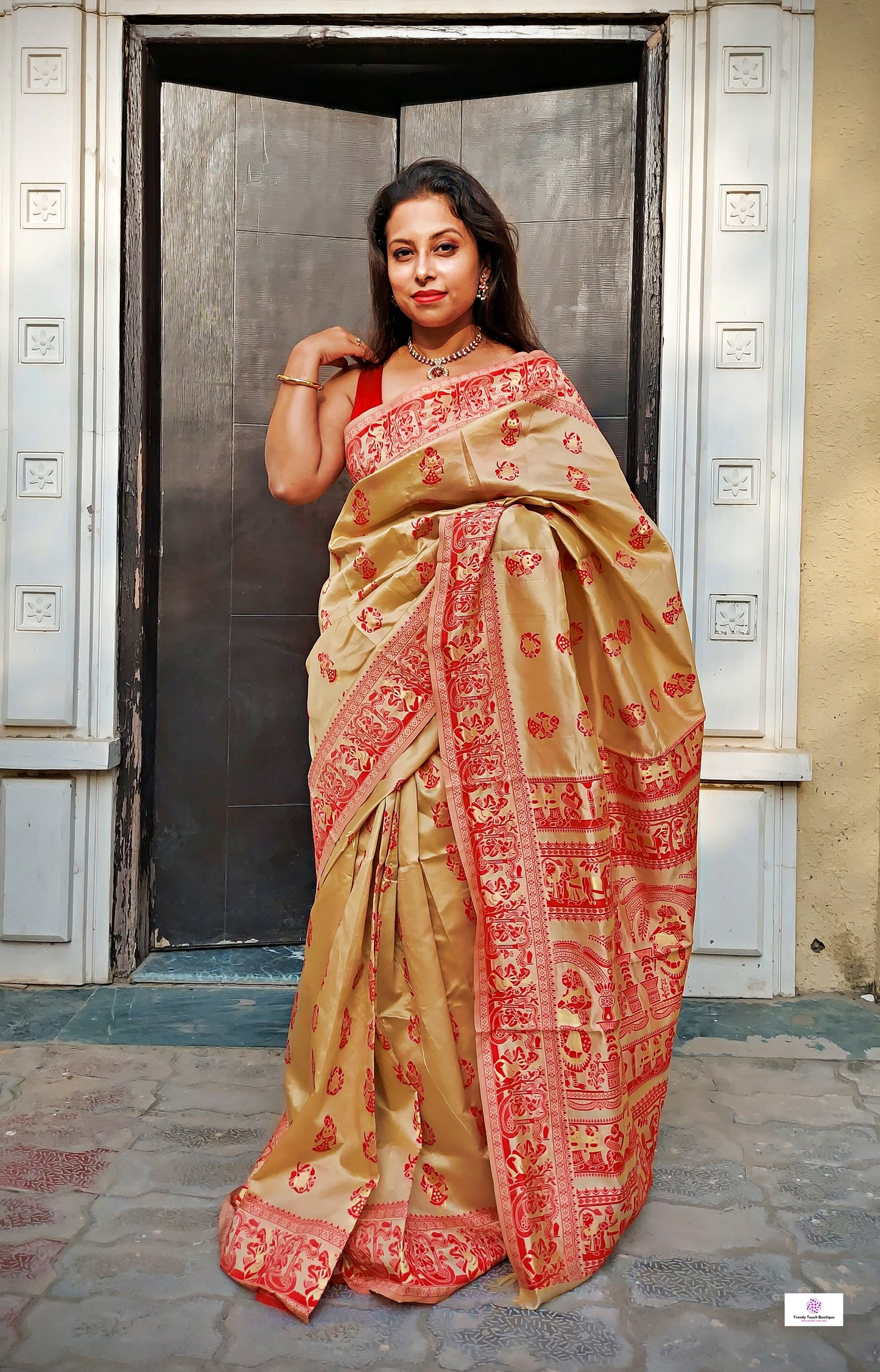 AGOMONI - BALUCHARI SILK (CHANDAN & RED)