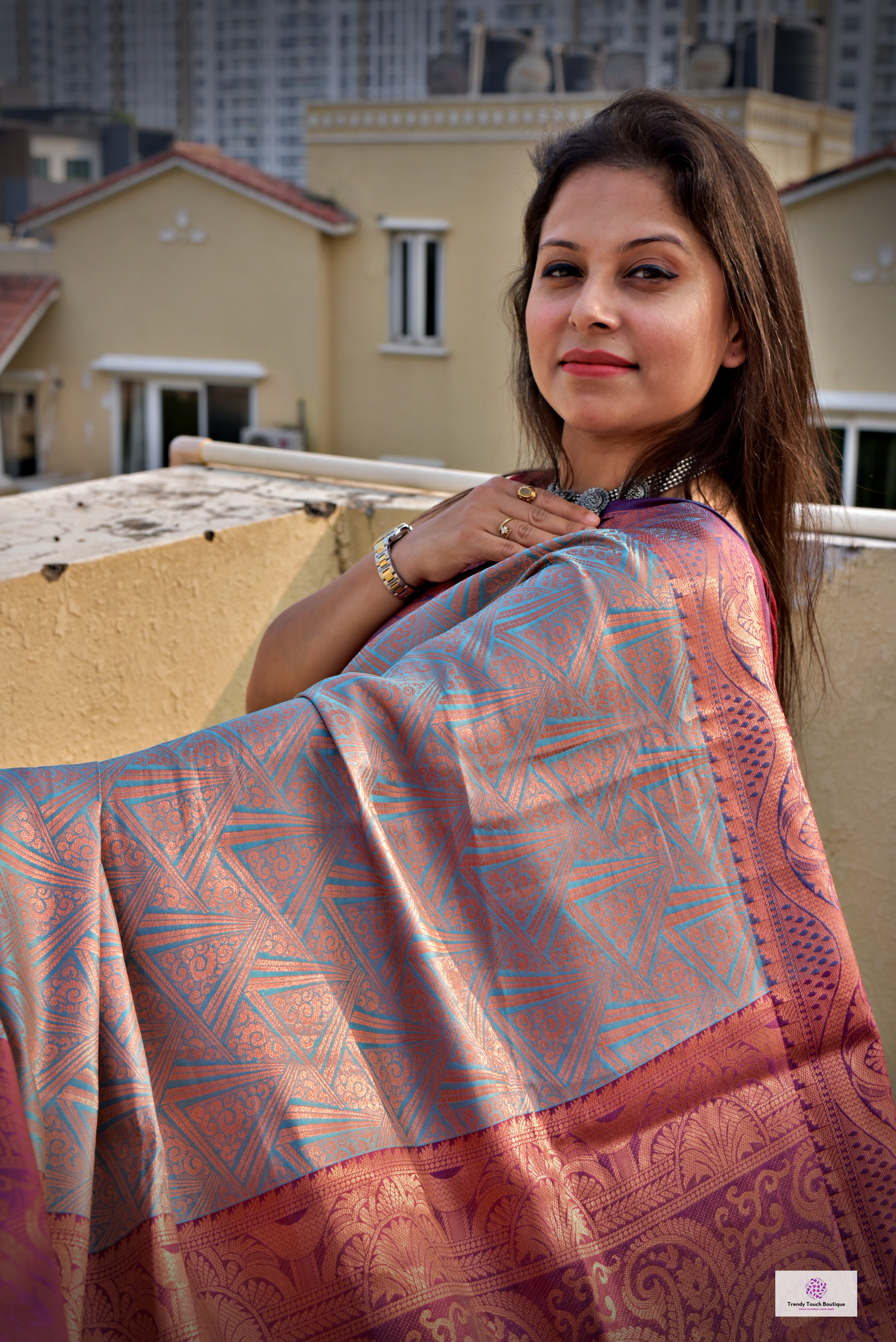 Vithika Sheru in a blue kanjeevaram silk saree by Bhargavi kunam! |  Fashionworldhub