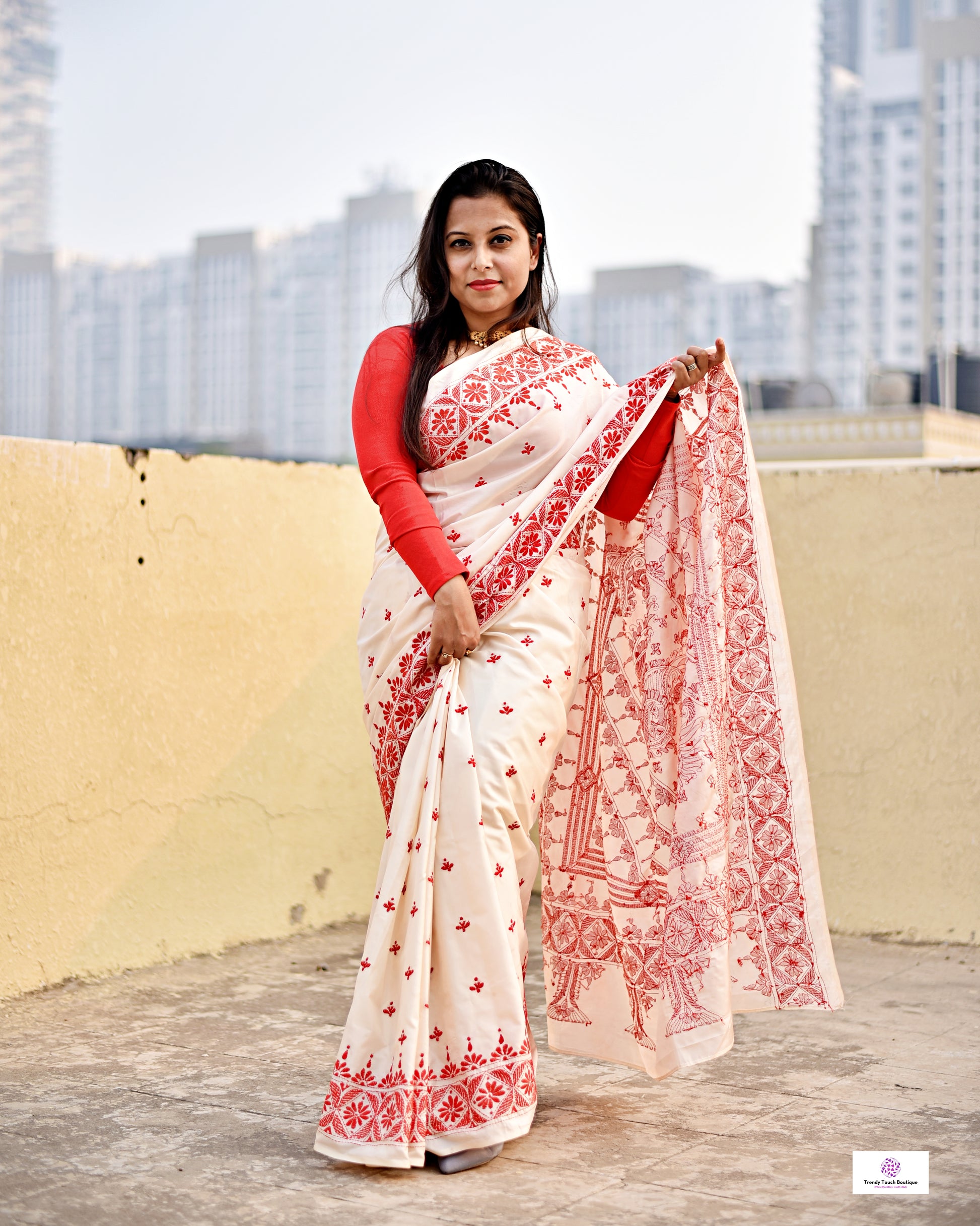 kantha stitch designer blended bangalore silk saree in offwhite and red thread work in traditional design with blouse piece and lightweight, soft, breathable for weddings, anniversary, special function, office events with blouse piece best price