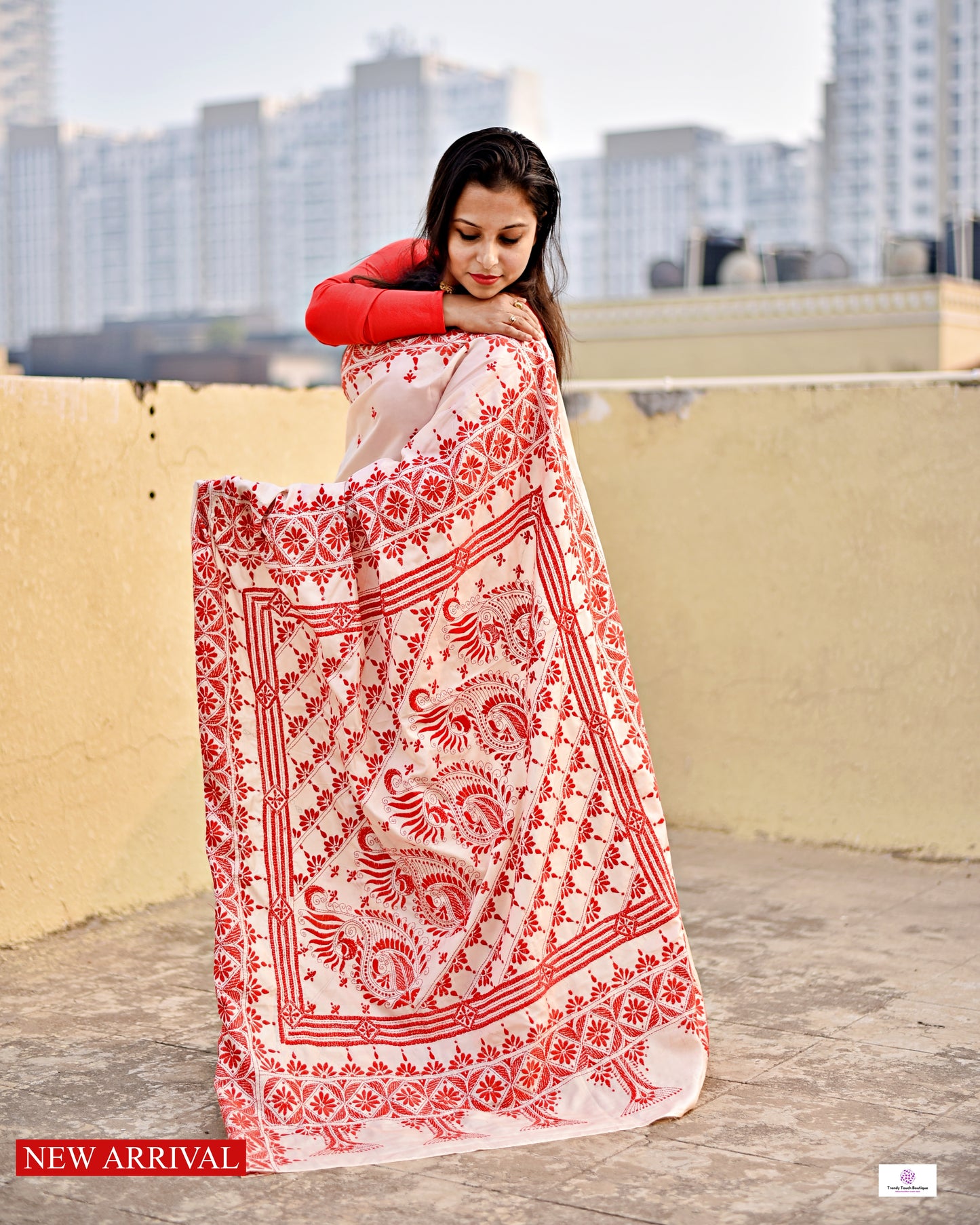 kantha stitch designer blended bangalore silk saree in offwhite and red thread work in traditional design with blouse piece and lightweight, soft, breathable for weddings, anniversary, special function, office events with blouse piece best price