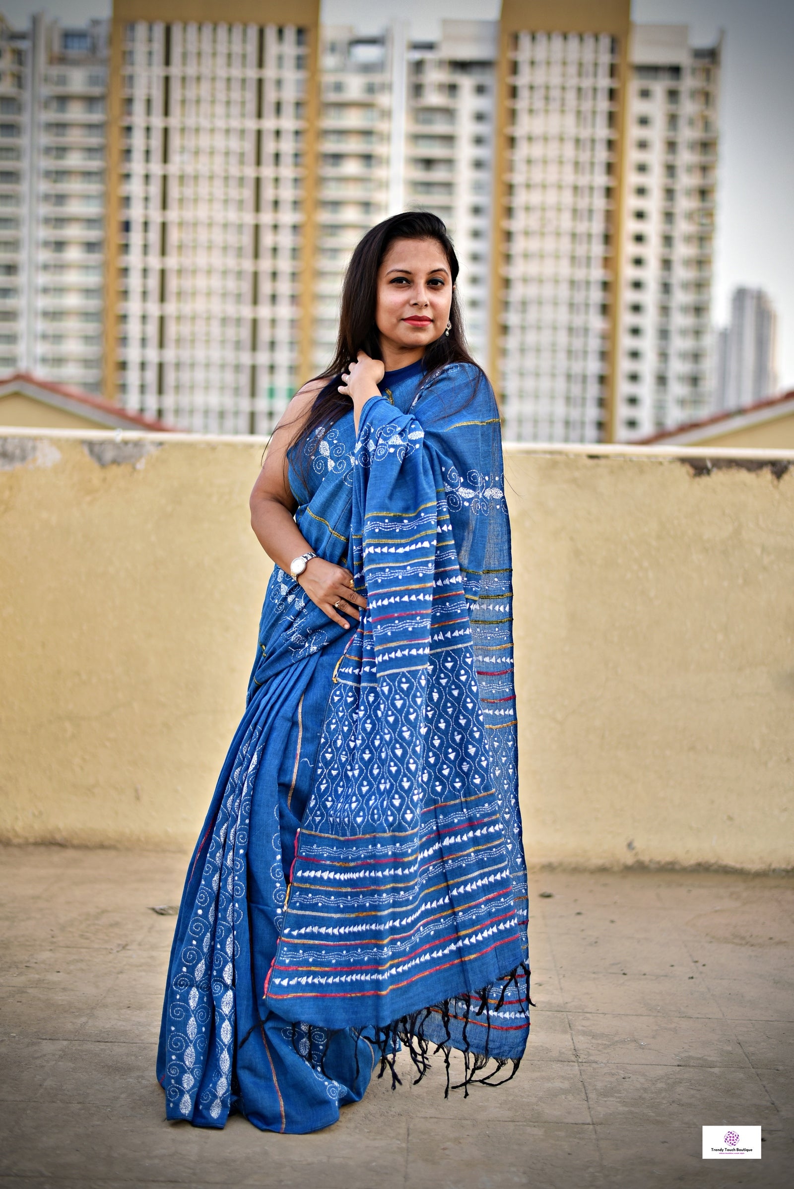 blue and white kantha handembroidered designer khesh khadi cotton handloom saree best summer fabric with blouse piece best price wedding functions