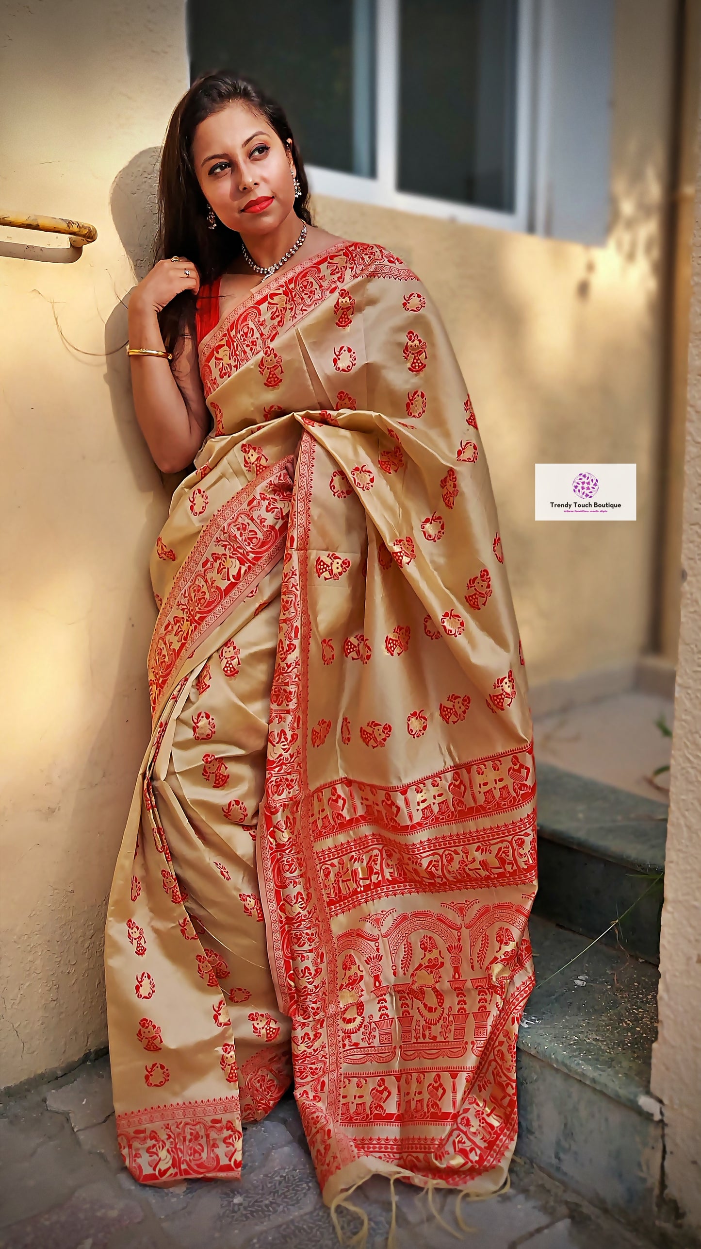 Lightweight sarees for gifting Baluchari Silk saree beige chandan ivory red traditional silk rama sita motif wedding function party wear celebration affordable price online with blouse piece